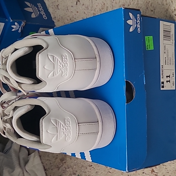 Adidas Superstar 11 mens fu9519 like new. - Picture 3 of 10